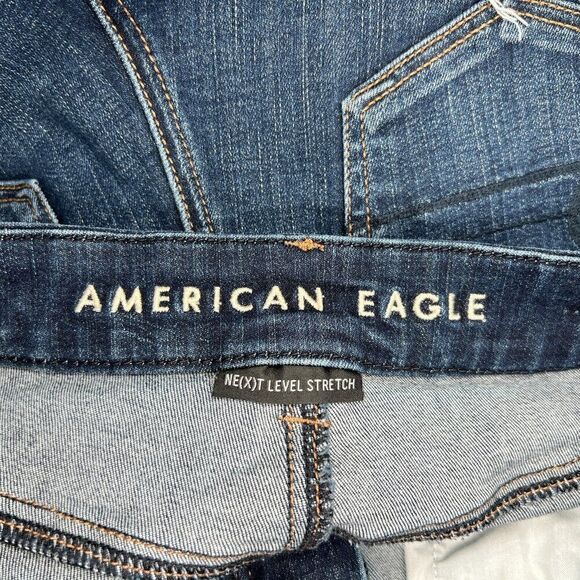 American Eagle Shorts Women Size 4 Next Level Stretch Curvy High Rise Distressed - Picture 6 of 10